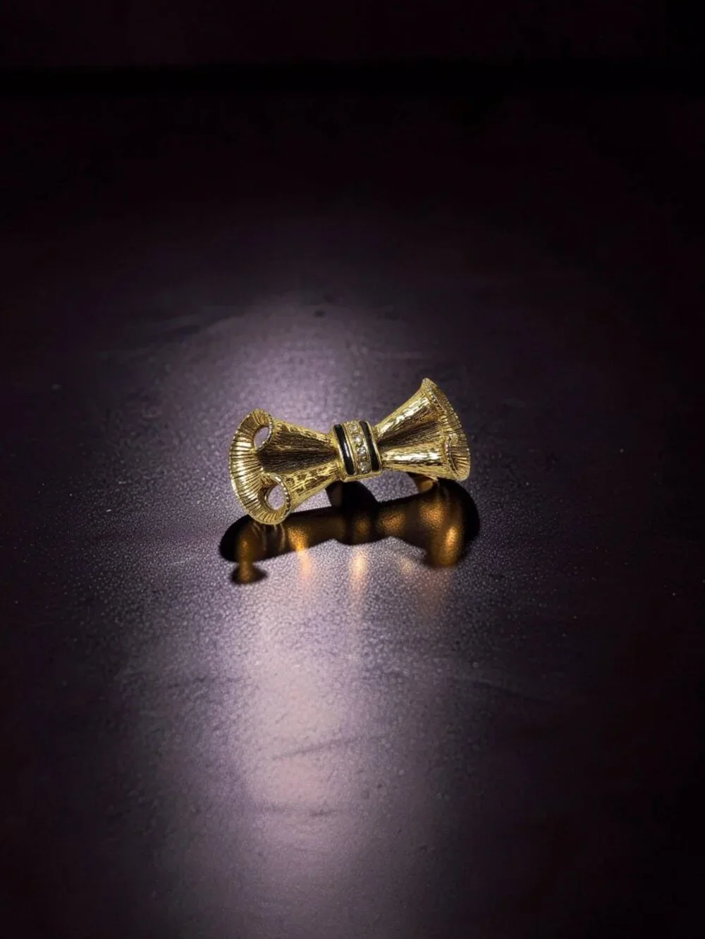 vintage gold tone & chrystals ribbon bow brooch.